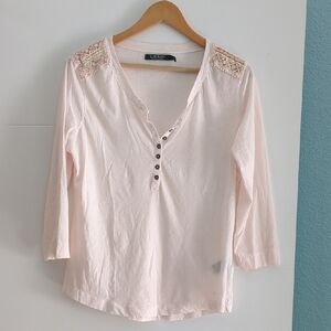 Lauren Ralph Lauren Light Pink 3/4 Sleeve Henley Embroidered Shoulders Top Sz L
